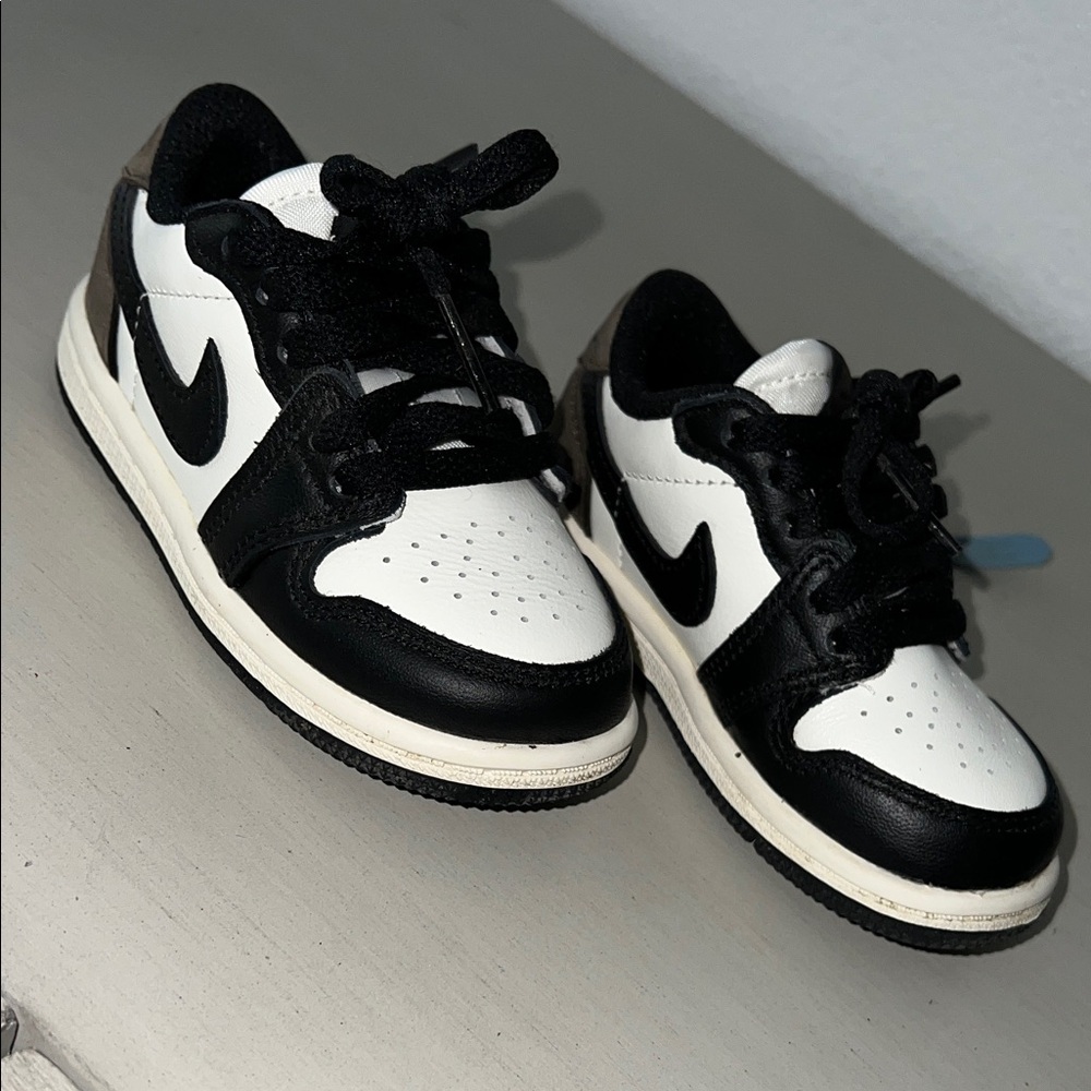 Nike Kids mocha dunks